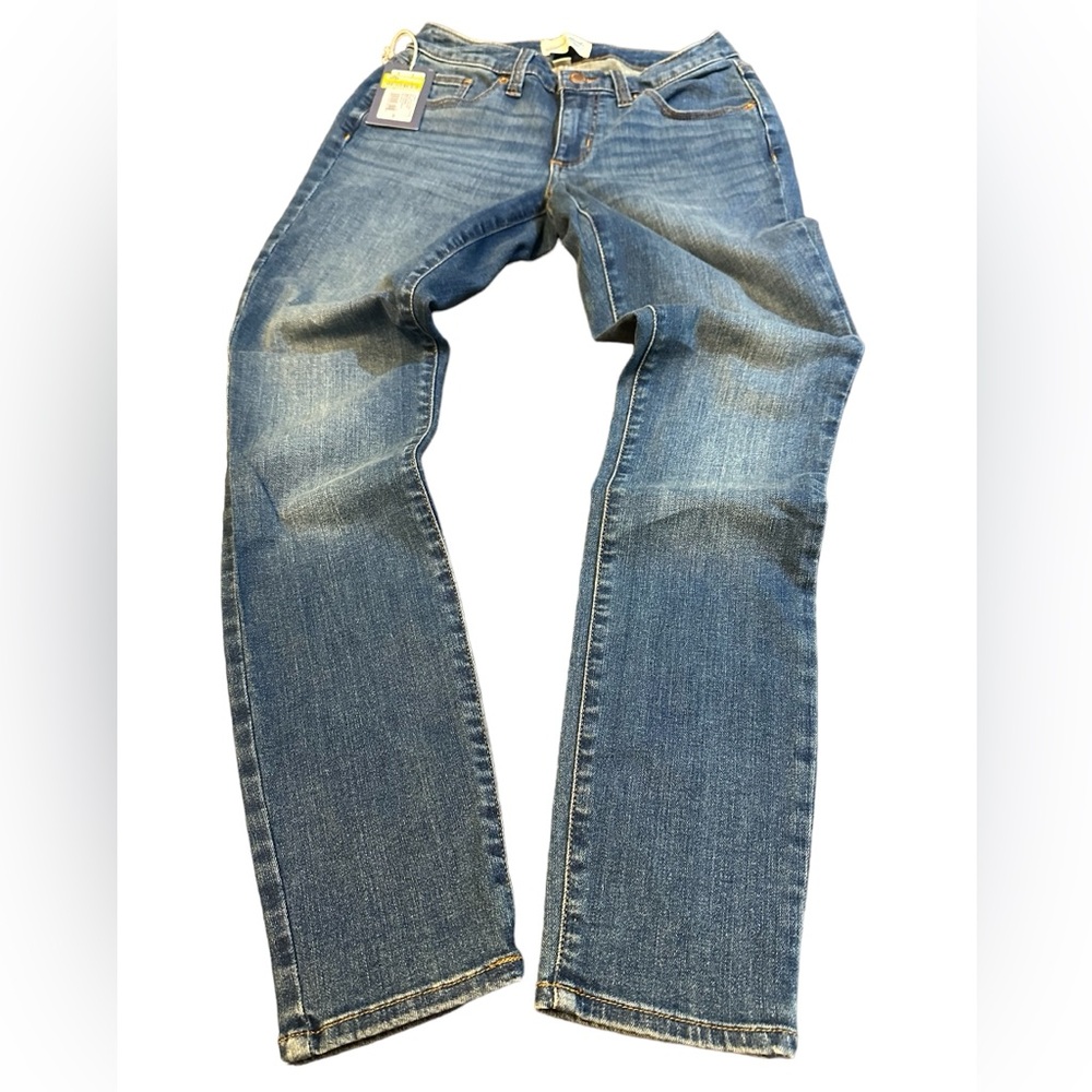 Mid Rise curvy/skinny denim jeans 2/26R